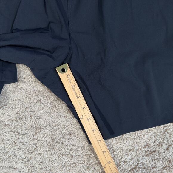 NEW FABLETICS 'The One' Mens Athletic Shorts 2XL Black 7" Lined Gym Workout NWT - Picture 4 of 7